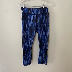 NWOT Lululemon All Meshed Up size 8 3/4 leggings
